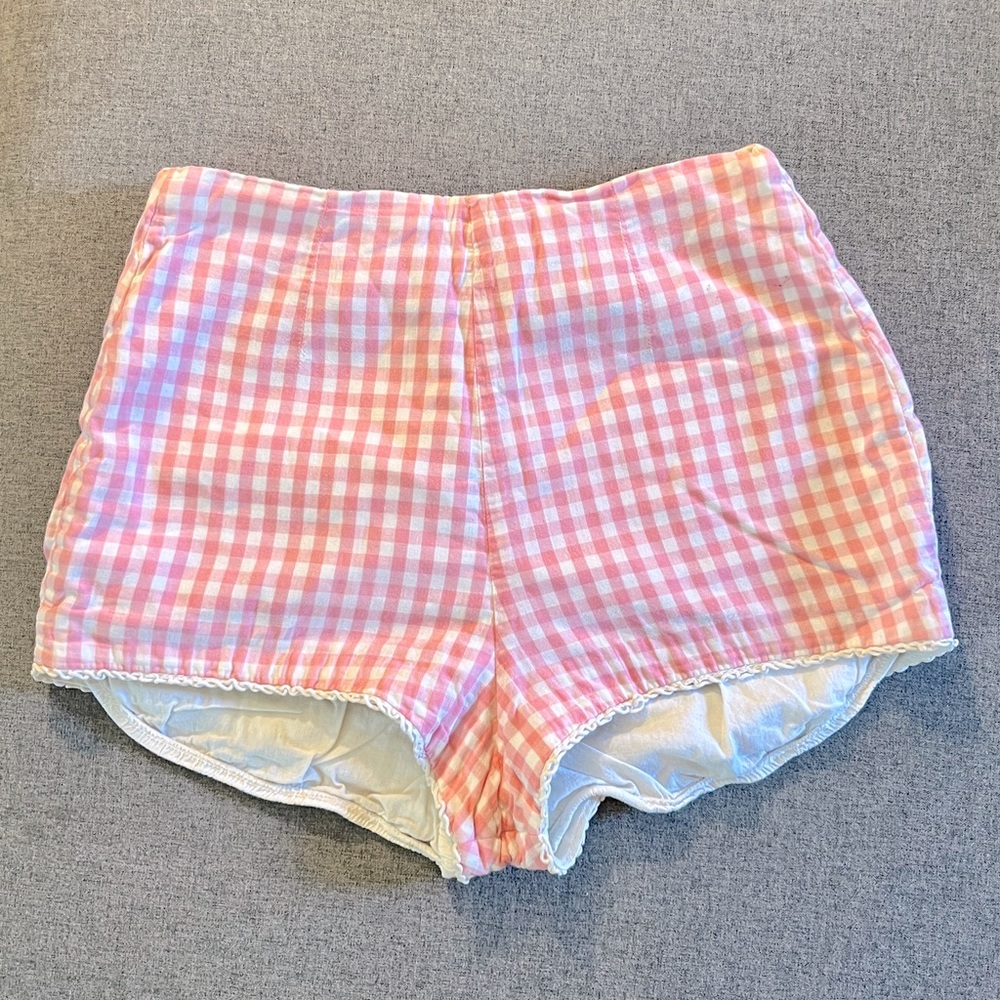 Vintage pink gingham cotton hot pants!